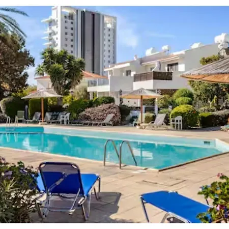 Gorgeous In Paradise Complex פאפוס