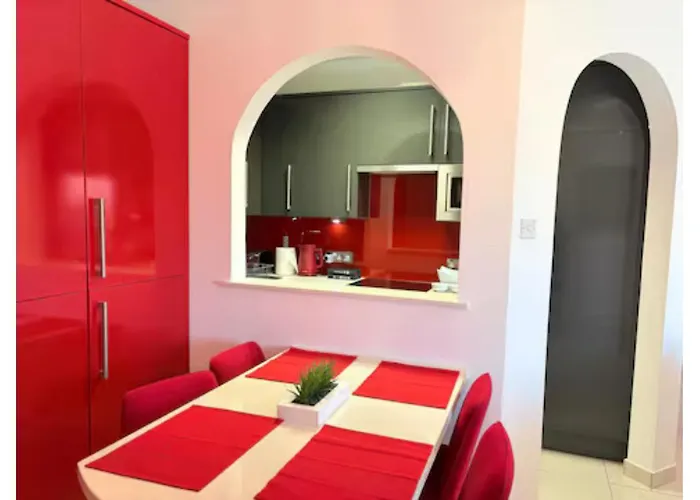 Gorgeous In Paradise Complex