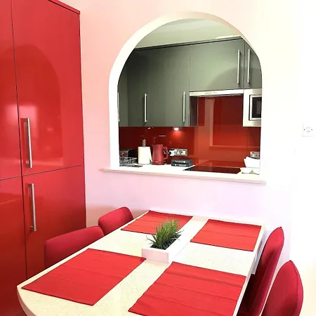 Gorgeous In Paradise Complex *